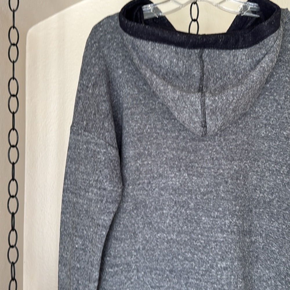 VENUS Tunic Length Zip-Up Hoodie
Jacket, size L - Picture 13 of 16